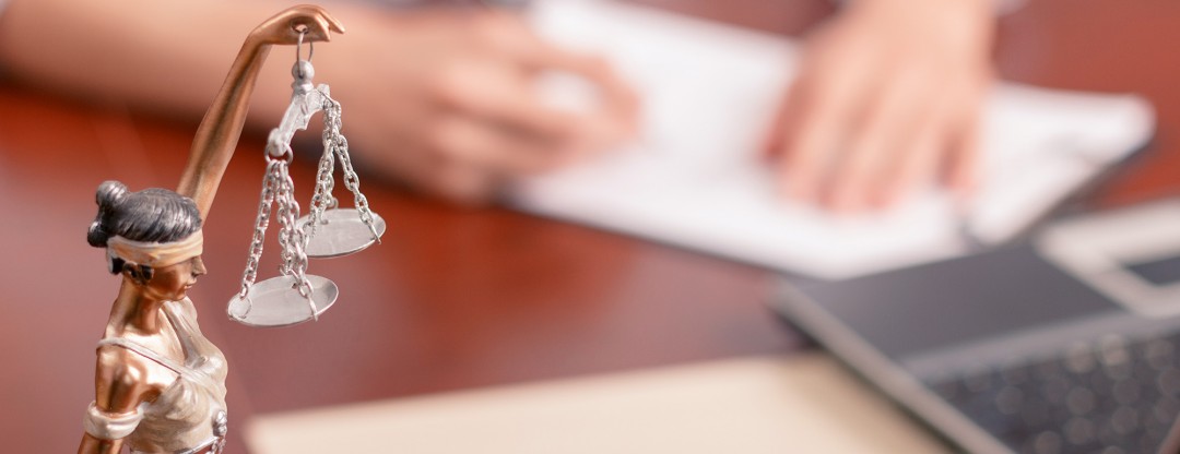 bigstock-Professional-lawyer-signing-do-97619948mic
